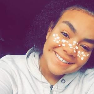 Meet your Posher, Marie